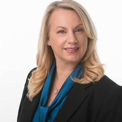 DavidProksch2's tweet card. Data cloud provider Snowflake is expanding Python support and expanding capabilities for application developers.