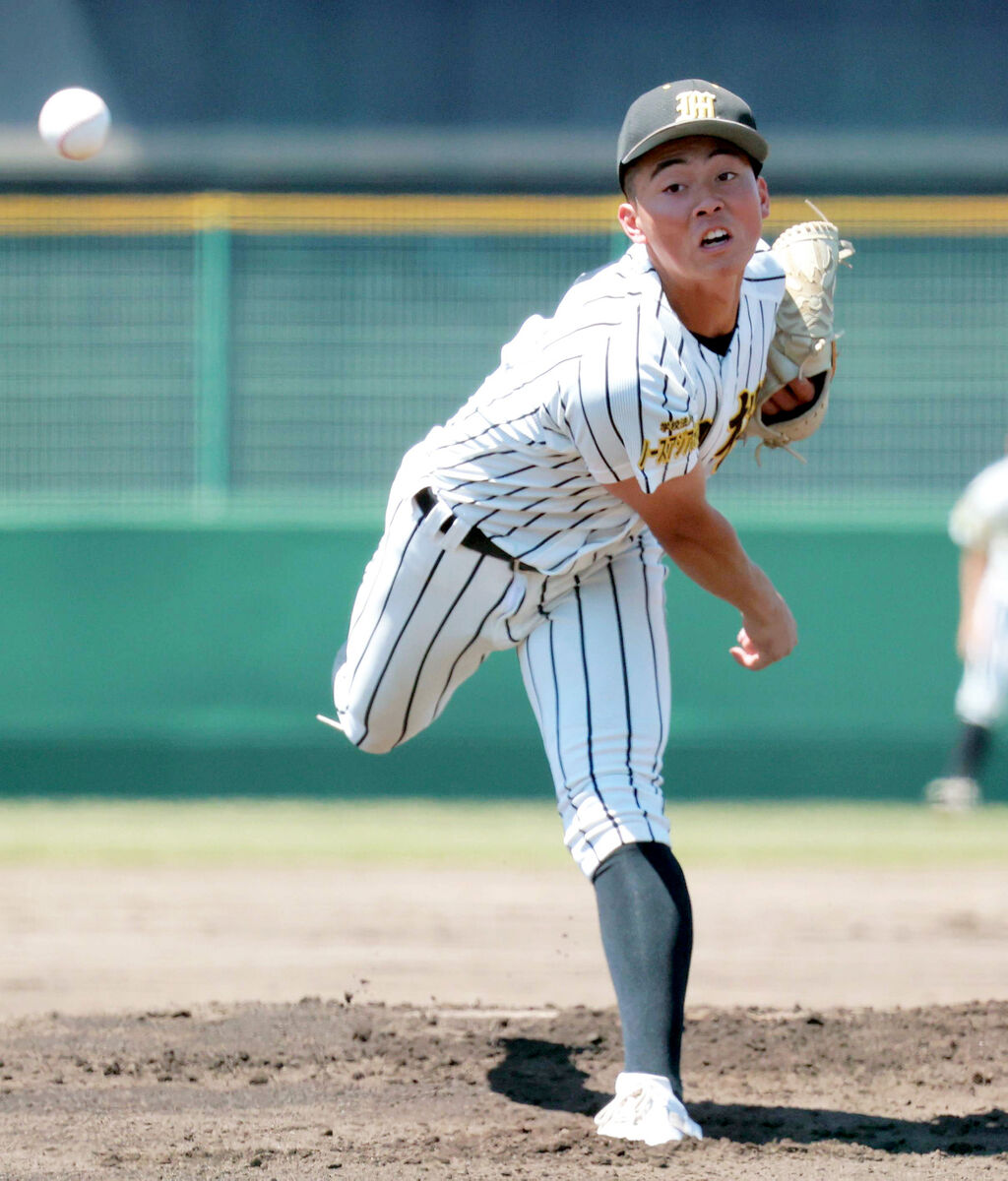 hochi_amayakyu's tweet card. 　４県で準々決勝が行われ、勝利校が東北大会（６月１４～１８日・宮城）出場に王手をかけた。秋田は明桜が９―２の７回コールドで本荘を破った。