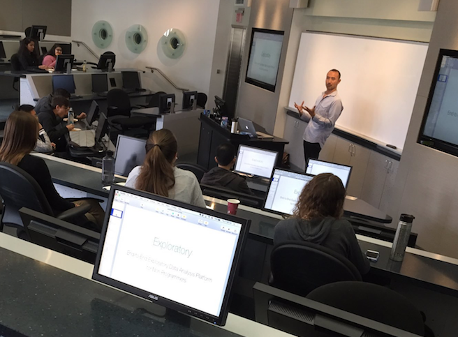 ExploratoryJP's tweet card. シリコンバレーで開発された、プログラミングなしでデータサイエンスの手法を基礎から実践まで、一気に身につけるための短期集中トレーニング