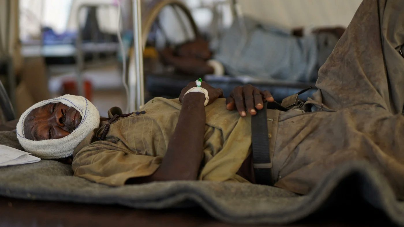 _hudsonc's tweet card. Victims, witnesses and aid workers tell MEE that Rapid Support Forces fighters have forcibly extracted blood from displaced Sudanese