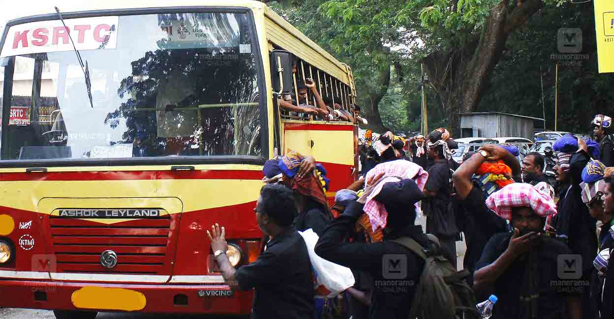 manoramaonline's tweet card. ശബരിമല ∙ പമ്പയിൽനിന്നു തമിഴ്നാട്ടിലെ 7 കേന്ദ്രങ്ങളിലേക്കു സംസ്ഥാനാന്തര സർവീസ് നടത്താൻ കെഎസ്ആർടിസിയുടെ 67 ബസുകൾക്ക് പെർമിറ്റ്. ചെന്നൈ, കോയമ്പത്തൂർ,.Sabarimala, KSRTC, Pamba, Tamil Nadu Bus Service,...