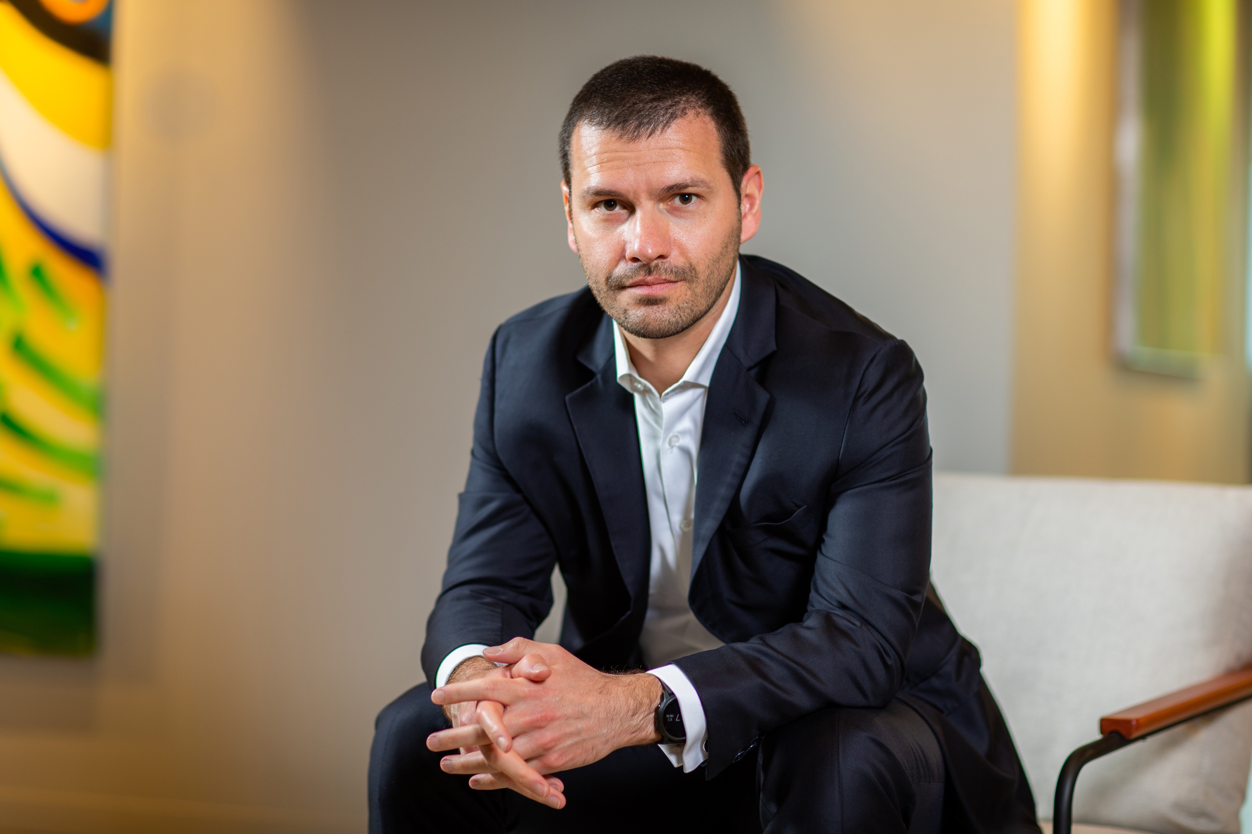 PipelineValor's tweet card. Gestora vê oportunidade em saneamento, rodovias e infraestrutura de dados, como data centers