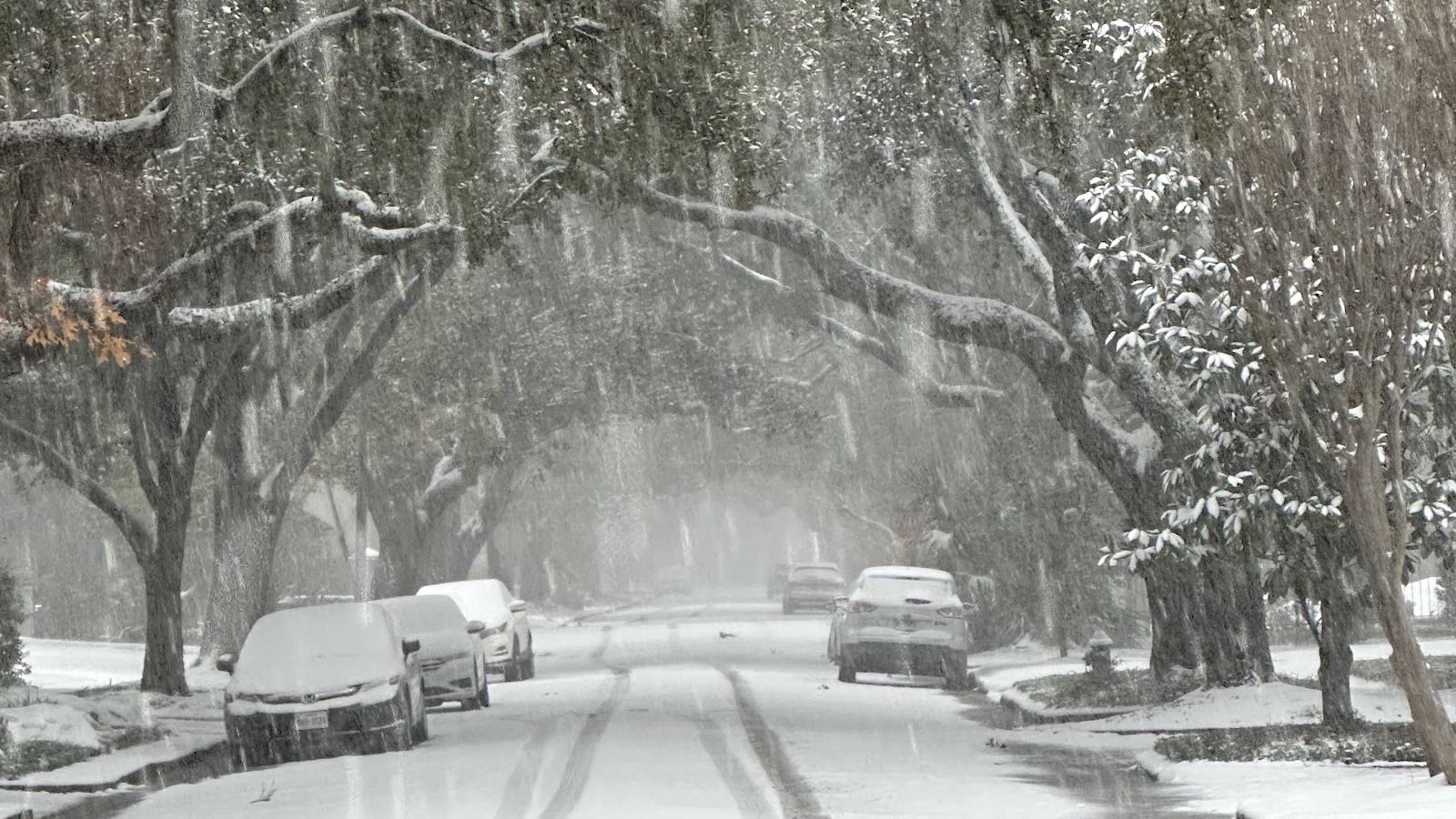 bhensonweather's tweet card. The nationwide cold spell isn’t a record-smasher, but the Southwest drought and Gulf Coast snows are another matter.
