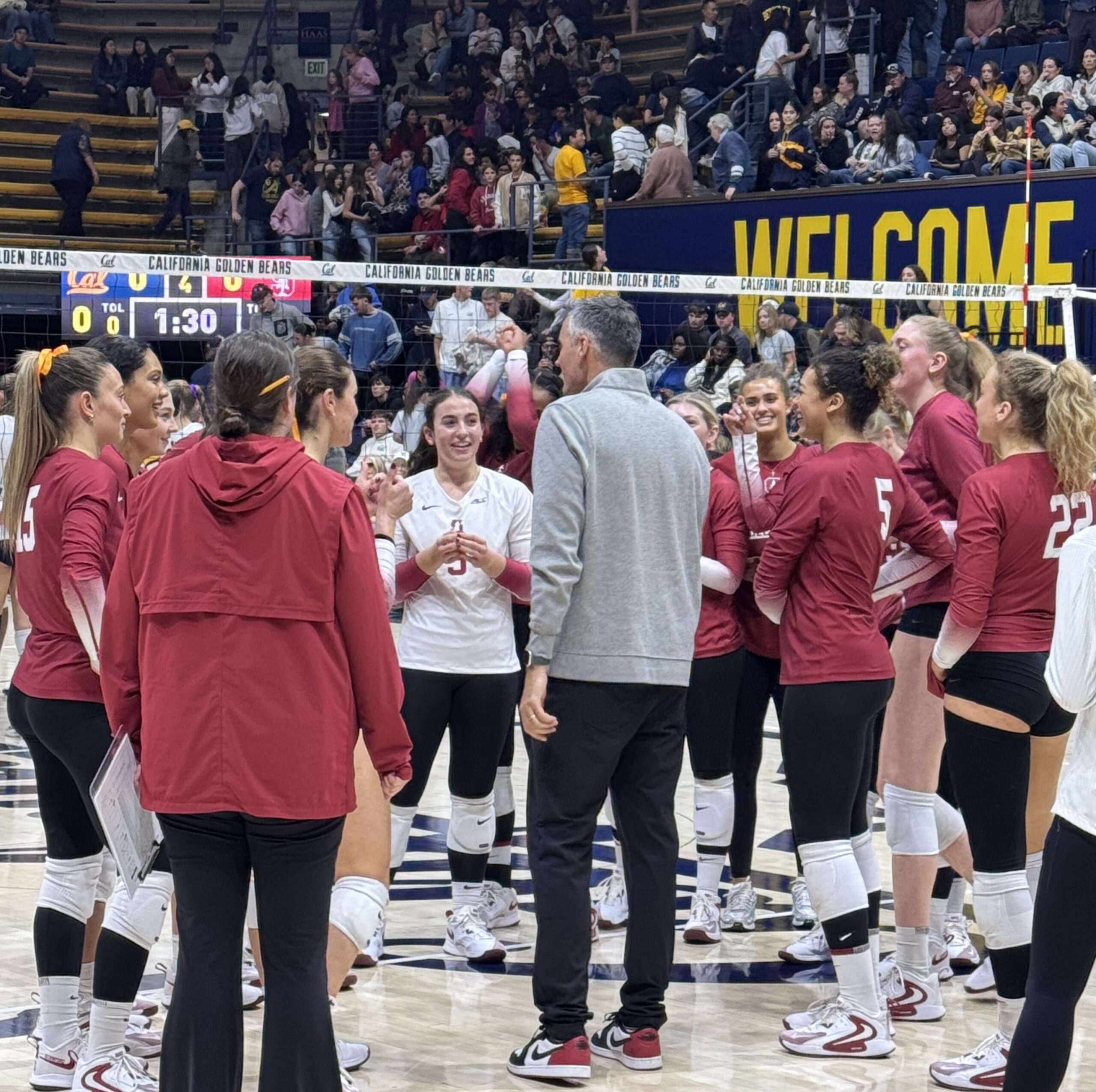 slamdunk406's tweet card. On Sunday, No. 5 Stanford women’s volleyball got a 3-0 (25-18, 25-15, 25-17) sweep over Cal in Berkeley.