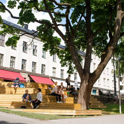 Tweet card summary image