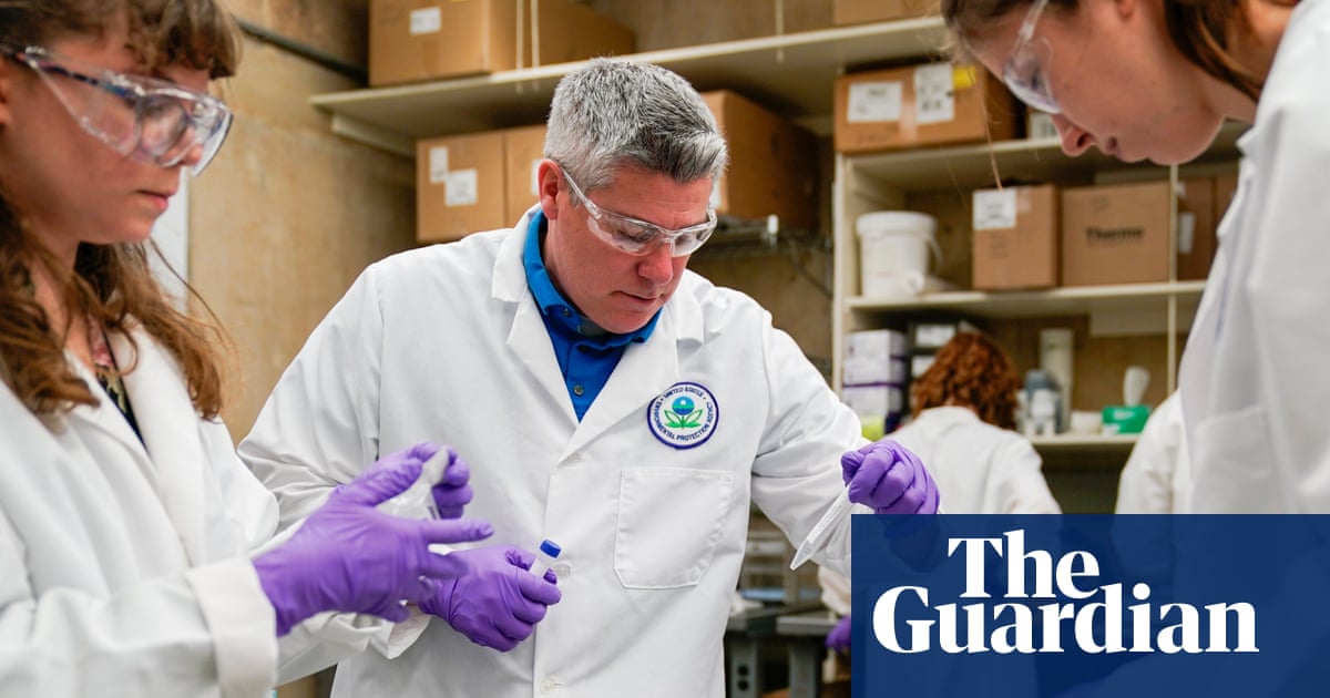 WATERSHED_i's tweet card. Move to narrow classification of Pfas and weaken regulation is ‘politically and/or economically motivated’