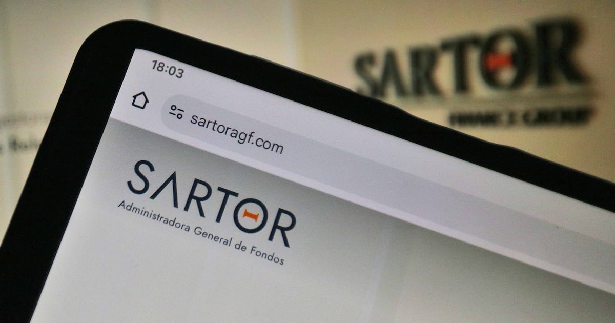 matiaswalkerp's tweet card. Óscar Ebel, exdirector de Sartor AGF, realizó tres presentaciones ante la CMF y detalló una serie de operaciones que consideró irregulares.