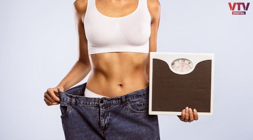 VtvGujarati's tweet card. આજના યુગમાં, બદલાતી જીવનશૈલી અને બિનઆરોગ્યપ્રદ આહારને કારણે, ફેટી લીવર જેવા રોગો ખૂબ સામાન્ય બની ગયા છે. આ રોગ ઘણીવાર કોઈ અવાજ વિના ધીમે ધીમે વધે છે અને જ્યારે તે શોધી કાઢવામાં આવે છે, ત્યારે ખૂબ...