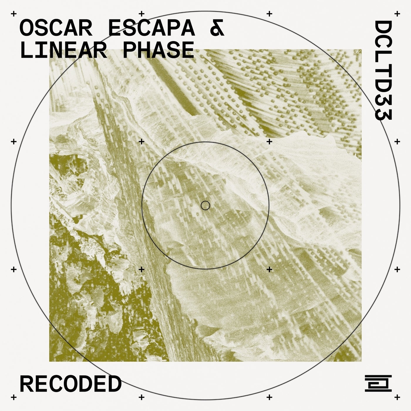 TechnoRecomm's tweet card. "Oscar Escapa, Linear Phase - Recoded [DCLTD]" | Find the latest releases here | #1 source for DJ Sets and more