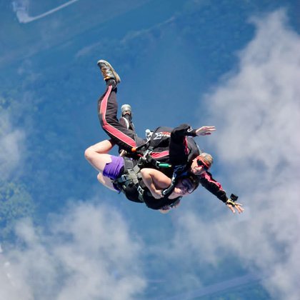 Tweet card summary image