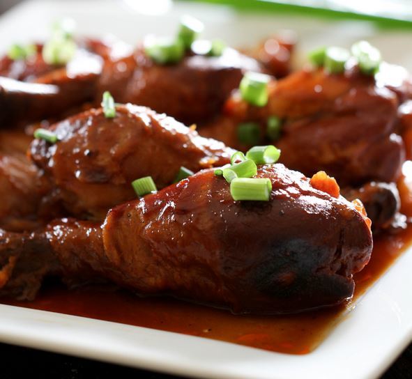 SlowCookRecipes's tweet card. When cooking chicken wings, you want to get the best flavor, crisp and sauce. This recipe for Slow Cooker Honey BBQ Chicken Wings is a triple threat! Slow cooker chicken wings are juicer than...