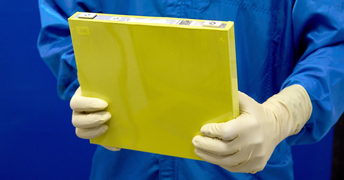 WIRED's tweet card. General Motors has cracked the chemistry of lower-cost, energy-dense electric vehicle batteries. Budget-conscious gasoline holdouts may soon have no excuse.