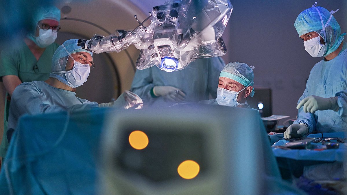 TU_Muenchen's tweet card. A team at the Technical University of Munich’s TUM University Hospital has implanted a brain-computer interface in a patient paralyzed from the neck down.