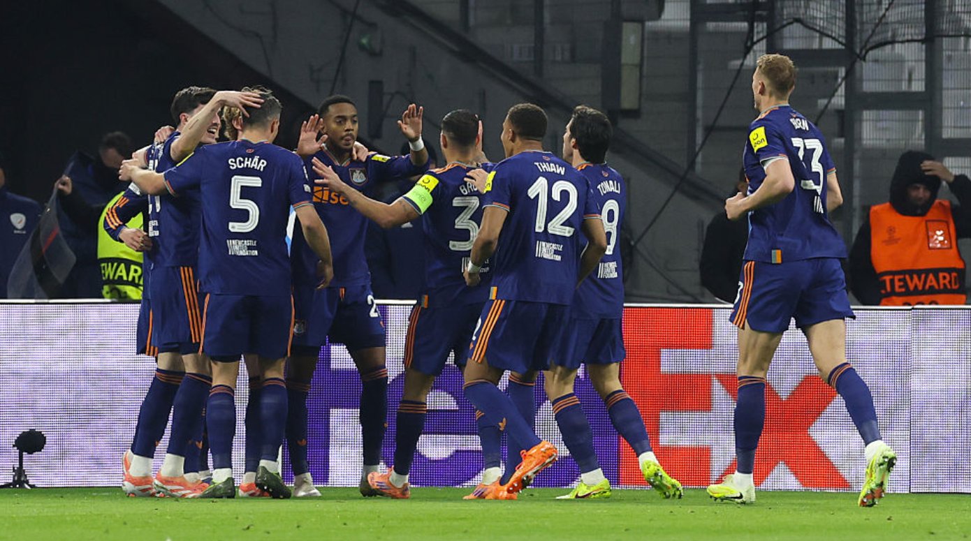 Footiebuzz's tweet card. It wasn’t as bad as Brentford or West Ham, but it’s another familiar outcome as Newcastle United blew a 1-0 lead to lose 2-1 in Marseille. Following a frustrating night in the Champions League…