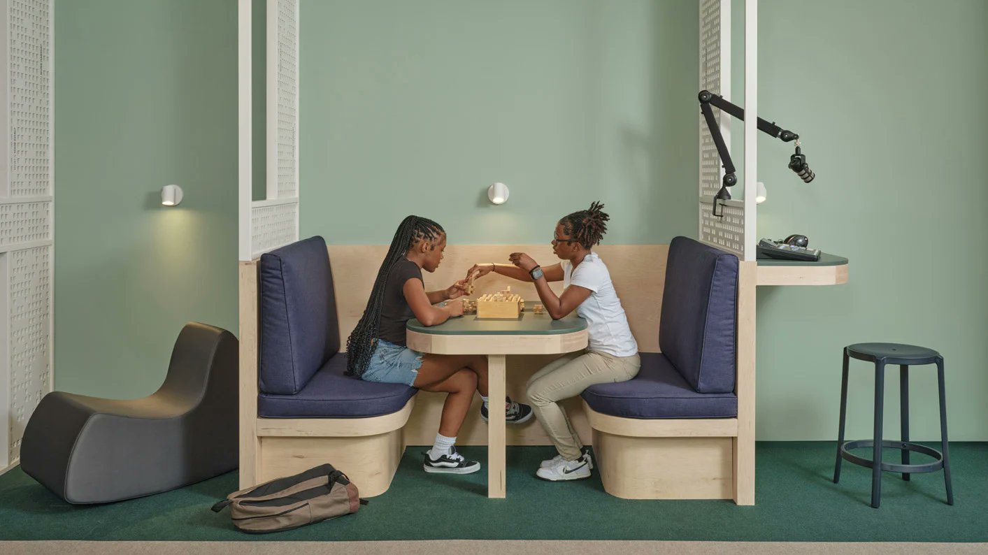 FastCompany's tweet card. Using a calming design and video that beams in specialized teachers, the project is expanding technological fluency in underserved communities.