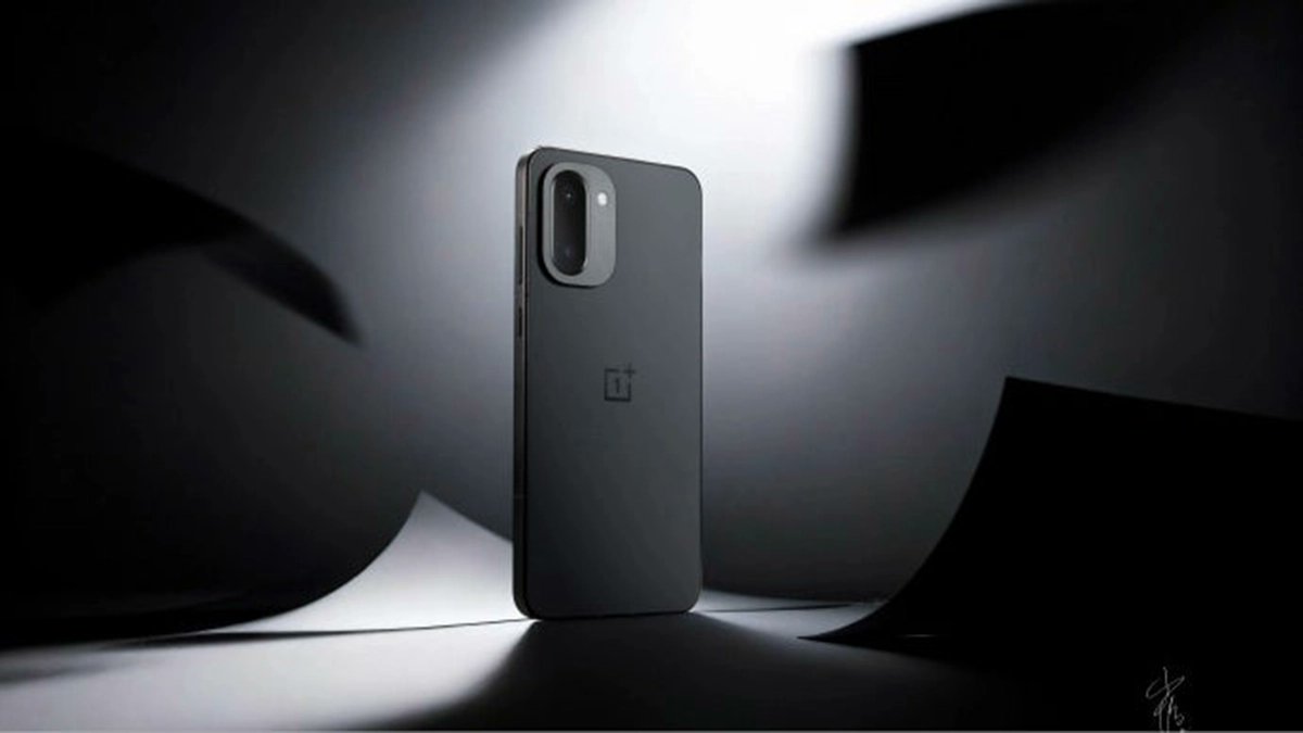 thetechuser_com's tweet card. The OnePlus 15R is officially set to launch in India on December 17, 2025, bringing flagship level performance at a midrange price point. Packed with a
