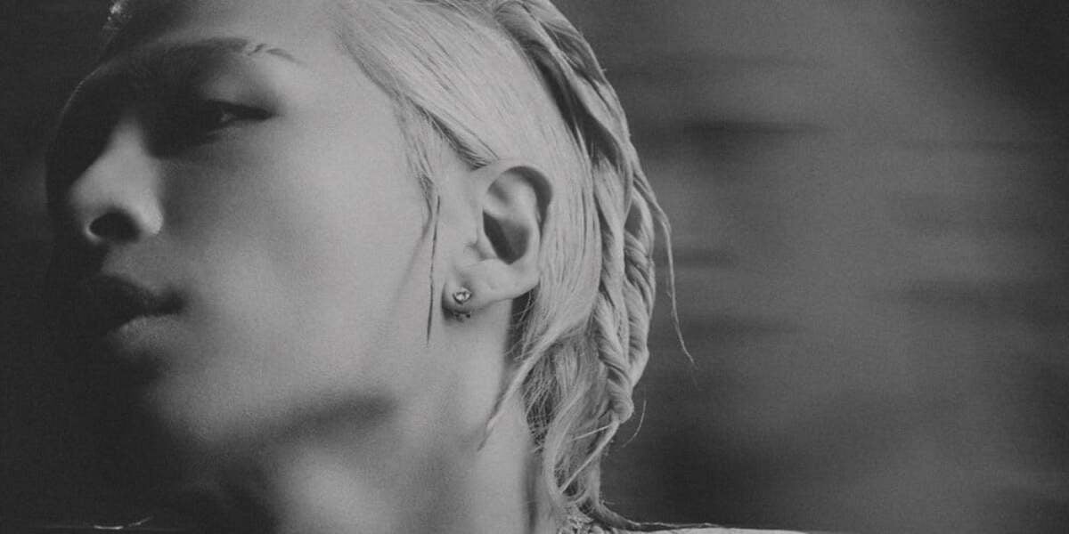 allkpop's tweet card. "Vibe" was a notice. This time it's an album.Big Bang's Taeyang confirmed that he will be making a comeback in April with an official alb…