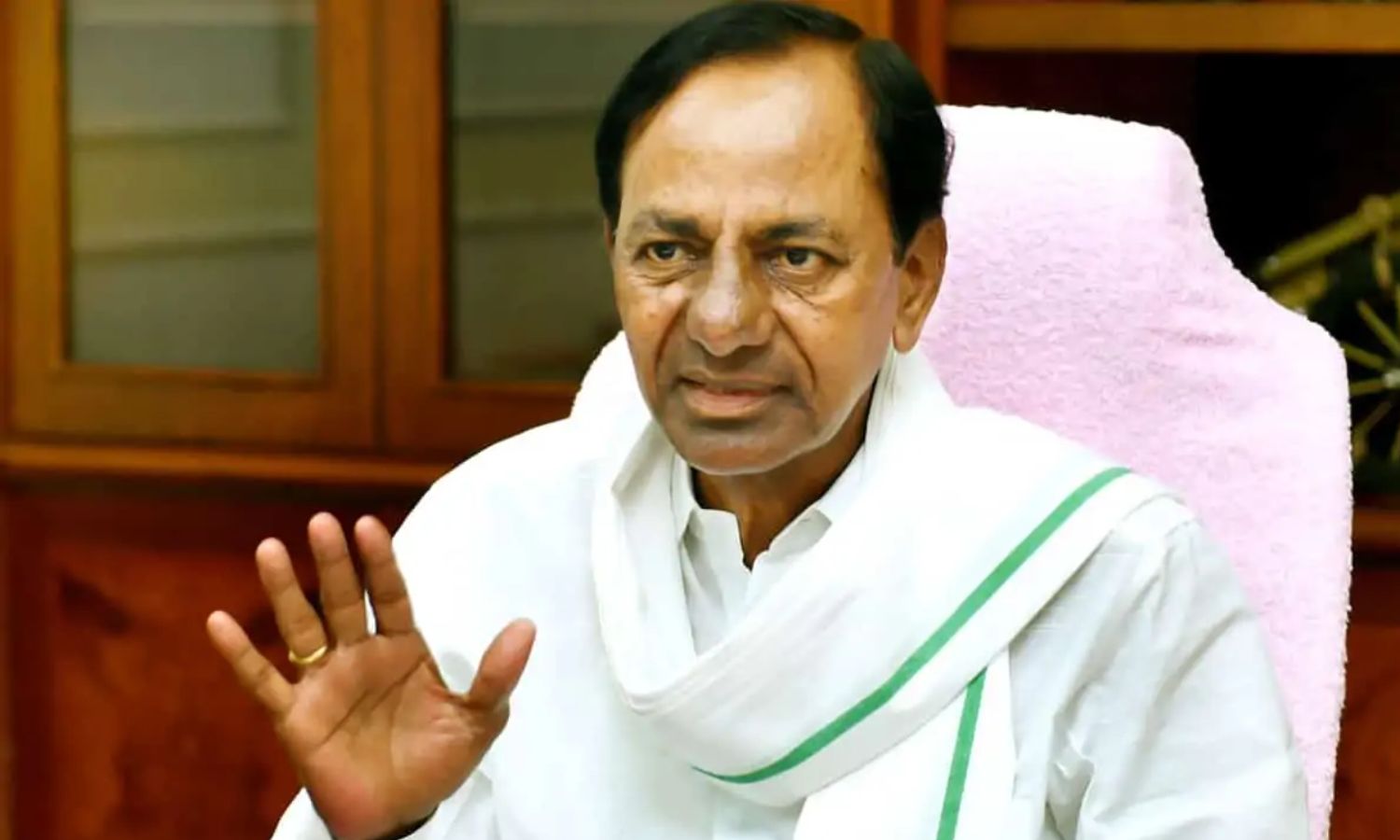 hydnewshunt's tweet card. Supreme Court ruling on MLA defection prompts KCR to mobilise BRS for bypolls, legal action | Hyderabad News Hunt