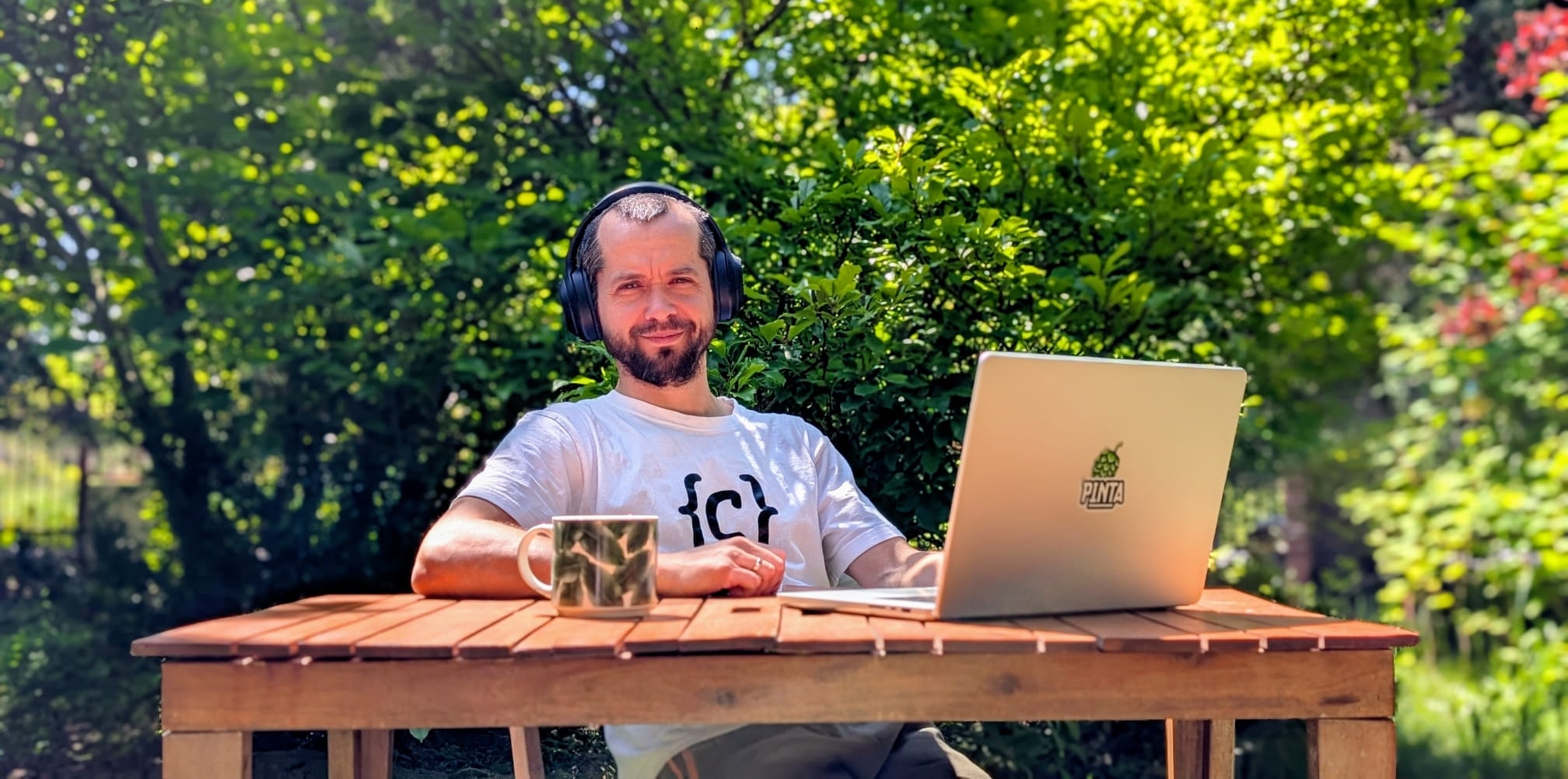 _Codito_'s tweet card. After four years at GetResponse it’s time for new opportunities! I am looking for a role related to #PHP, ideally in Developer Enablement context, but I am also open for alternatives. Read further...