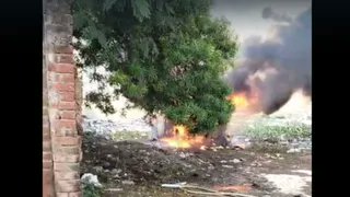 JagranNews's tweet card. Wrong Location Selected By Google Map: अर्टिगा कार में आग लगने के दौरान हल्के विस्फोट भी हो रहे थे। मौके पर पहुंची फायर ब्रिगेड ने स्थानीय लोगों की मदद से आग को बुझाया, लेकिन तब तक गाड़ी में रखा...