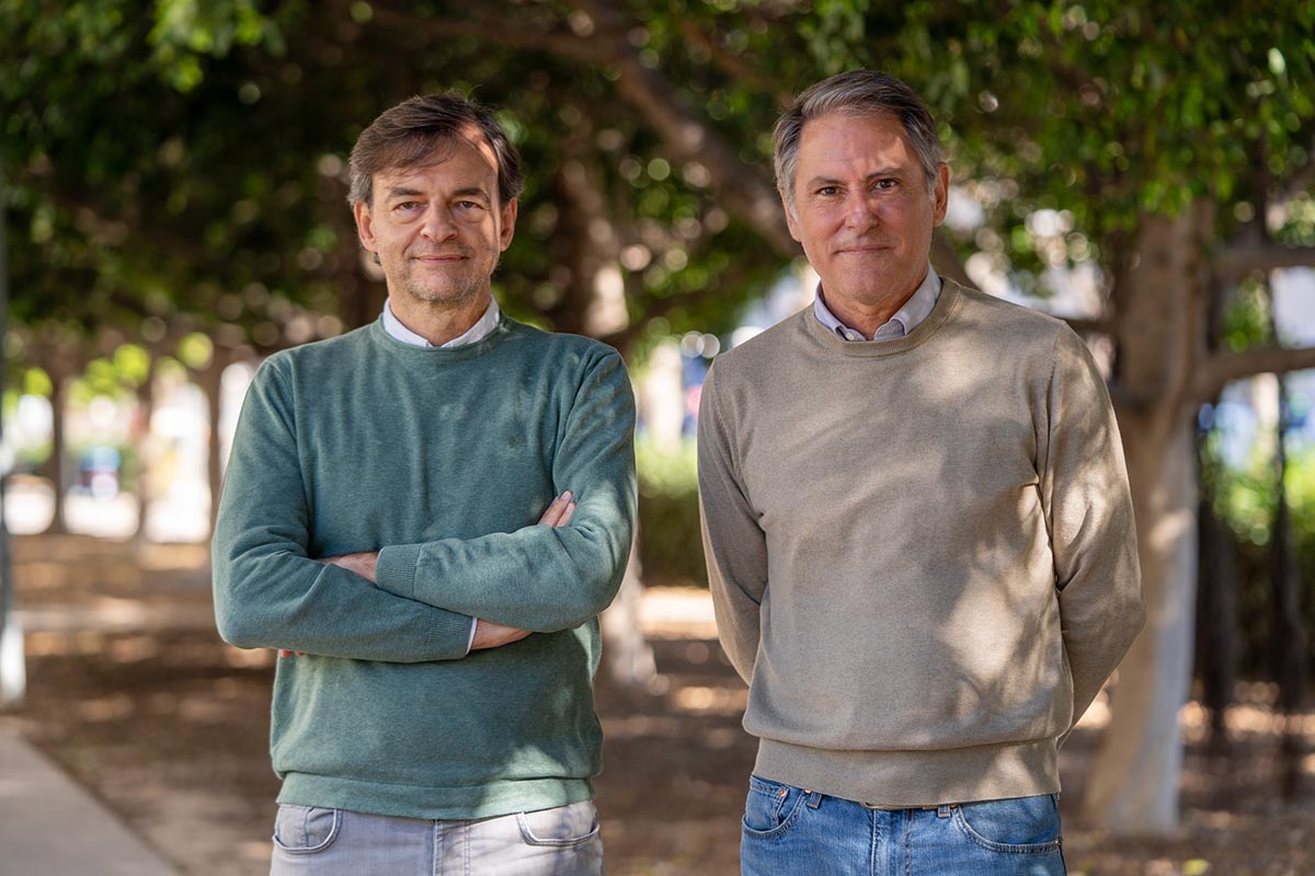 Noticias_CV's tweet card. Para abordar esta realidad, la Oficina de Ciencia y Tecnología del Congreso de los Diputados ha presentado el informe Menores y redes sociales