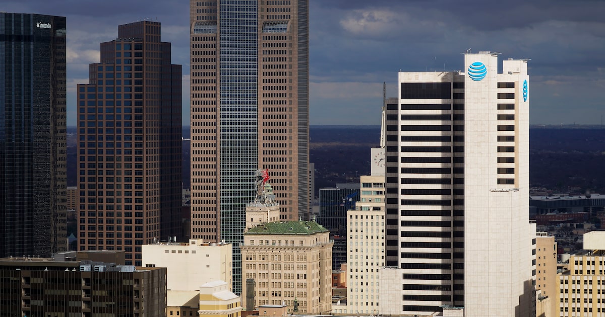 DRC's tweet card. In recruiting businesses, local officials like to say they need every tool in the toolbox. So what happens when they lose the hammer? Last month, Texas...