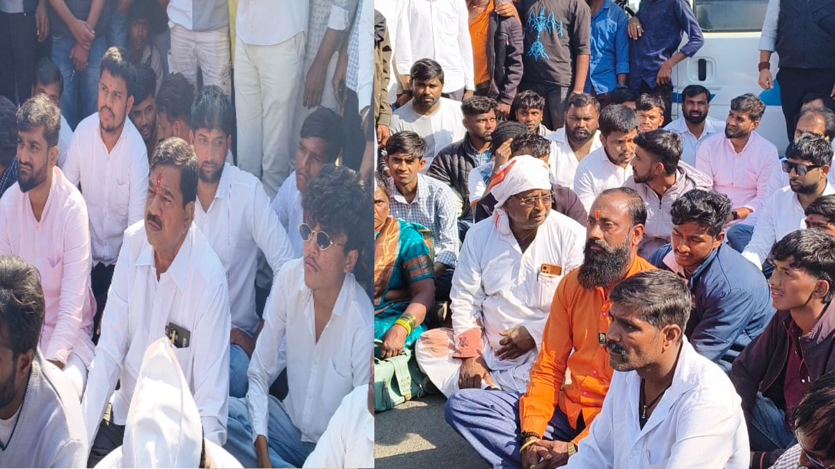 LoksattaLive's tweet card. Nashik Sinnar Msrtc St Faulty Bus Accident Hits Platform Boy Death Tragedy Depot Negligence Ocd 94 - नादुरुस्त बस रस्त्यावर उतरवल्याने सिन्नर बस स्थानकात अपघात होऊन एका बालकाचा मृत्यू झाला, त्यामुळे...