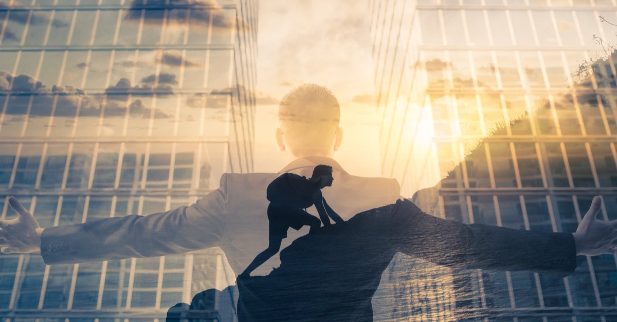 anand1agarwal's tweet card. Happy Diwali! I hope everyone had a happy and healthy Diwali with their loved ones. Thank you for the continued engagement and encouragement.