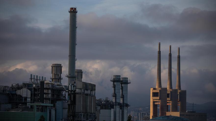 Forum_ecologic's tweet card. Les claus de la investigació oberta per la contaminació a la incineradora del Besòs