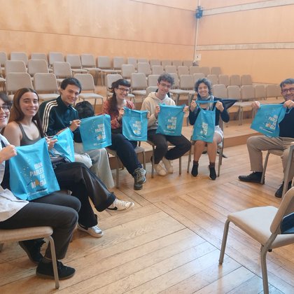 Tweet card summary image