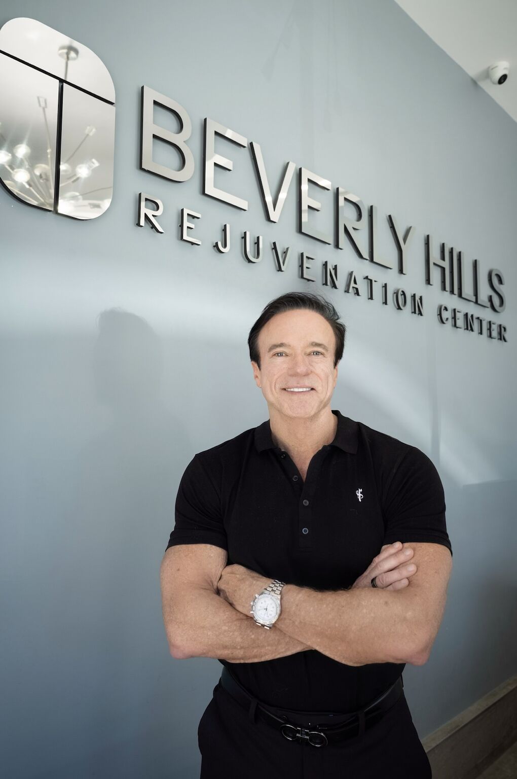 rajeshpadm's tweet card. I fired myself as CEO. Because after building $500M in revenue, I realized I was the problem. Let me explain... For 25 years, I chased the numbers: - Generated $500M+ in direct sales - Created $1B+...