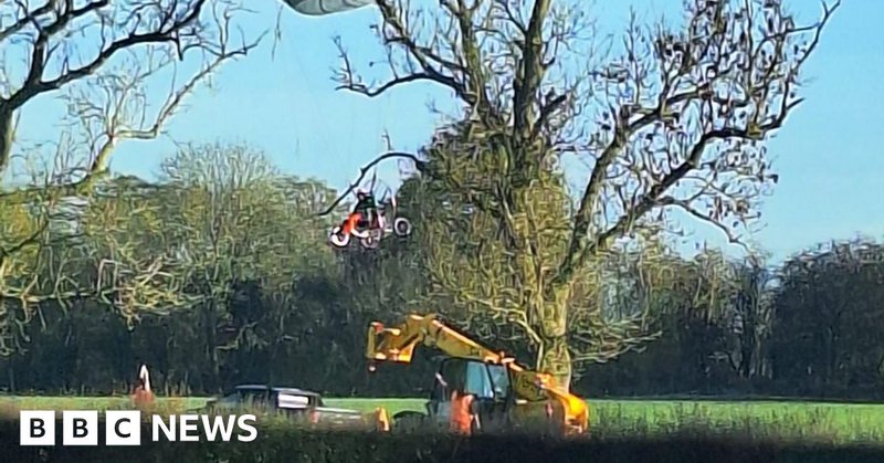 Tweet card summary image