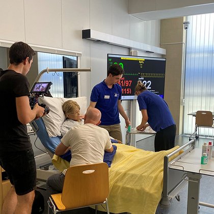 Tweet card summary image