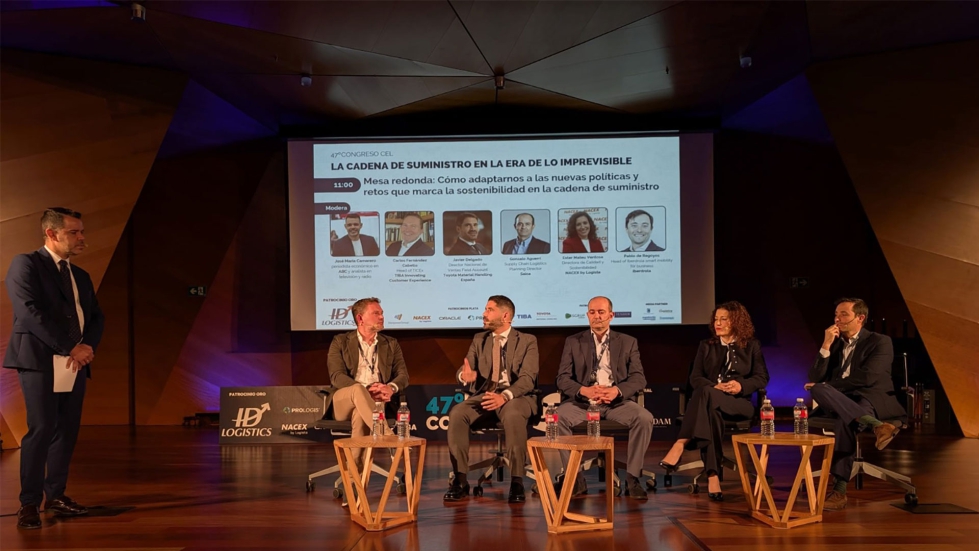 int_logistica's tweet card. Toyota Material Handling España participó como patrocinador y ponente en la jornada principal del Congreso del Centro Español de Logística (CEL), celebrada el 6 de noviembre en Madrid...