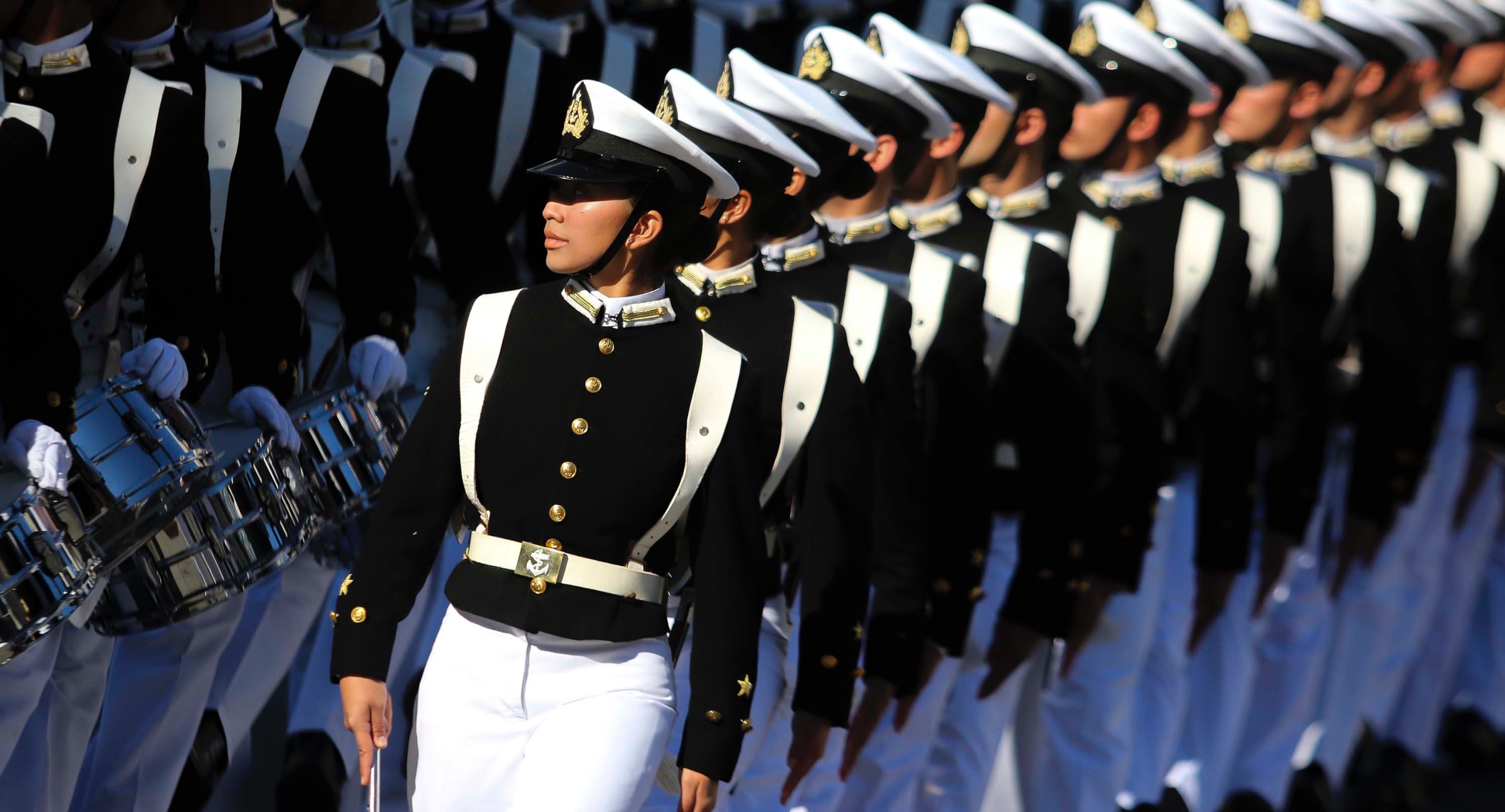 thecliniccl's tweet card. La Corte de Apelaciones de Valdivia acogió un recurso del INDH por una suboficial de la Armada sancionada tras denunciar una violación.