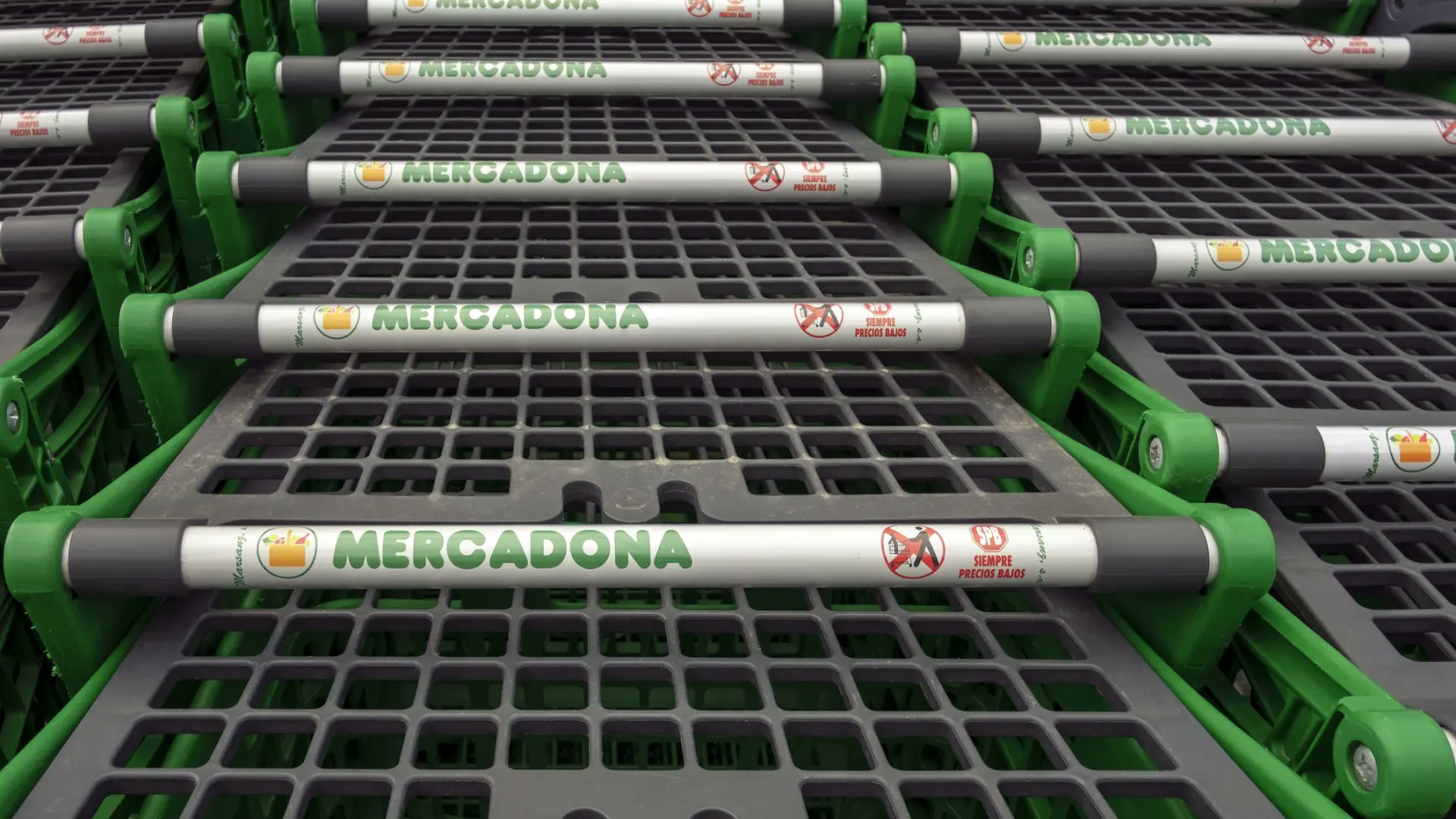 digipraxis's tweet card. Mercadona aglutina más del 27% de la cuota de mercado gracias, entre otras cosas, a varias prácticas de neuromarketing y una estrategia única.