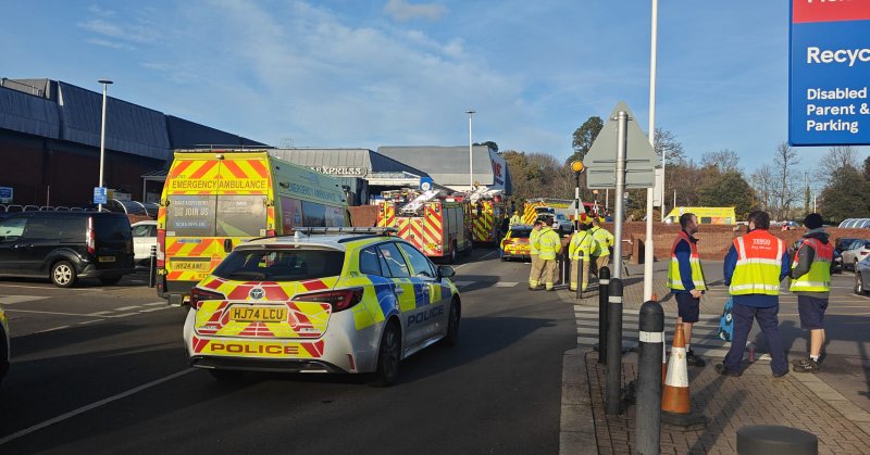 Tweet card summary image