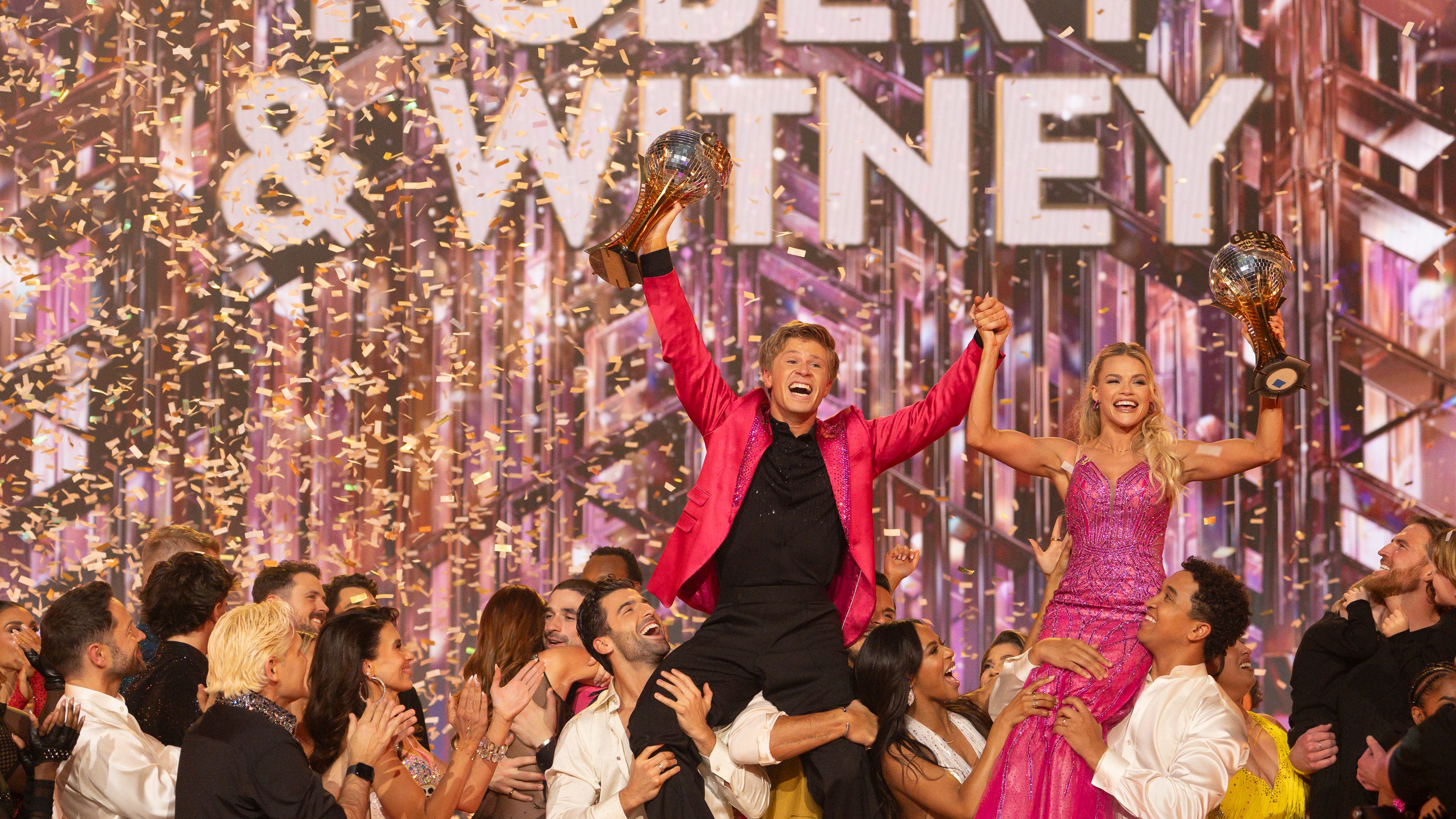 articleoutline's tweet card. Robert Irwin and Witney Carson Win Big on 'Dancing With the Stars' Robert Irwin, the beloved nature conservationist, just added another feather to his