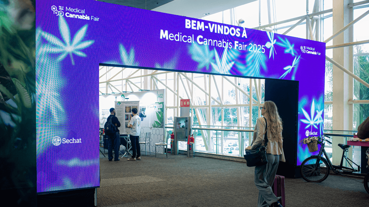 Sechat_Oficial's tweet card. Evento se consolida como espaço de inovação, networking e atualização para o setor canábico