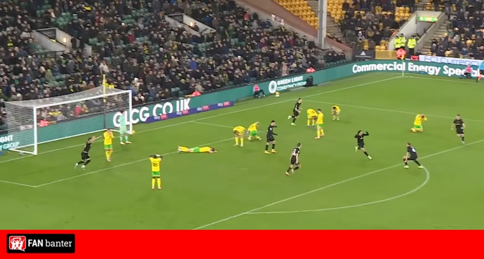 fan_banter's tweet card. Norwich City were denied their first home win of the season after Oxford United score a 95th minute equaliser. The Canaries had taken the lead 29 minutes in thanks to Jovon Makama, who struck the...