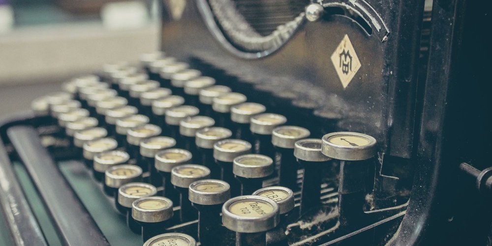 ThePracticalDev's tweet card. Big week for me: I finished writing my eBook in French about React, and I couldn’t be prouder. Eight months, and it was not easy, but it’s so worth it. In this post I wanted to expose a few thoughts...