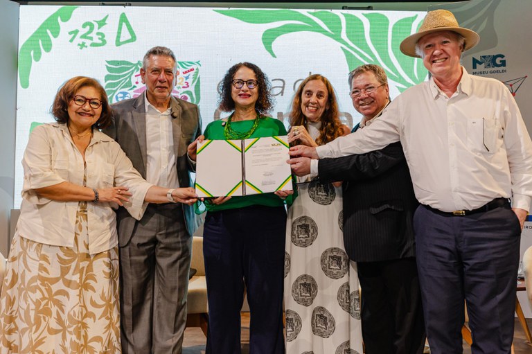 gov_mcti's tweet card. No total, serão investidos R$ 460 milhões nos editais Pró-Amazônia 2025, Recuperação e Preservação de Acervos e Fundos de Investimento em Bioeconomia e Sustentabilidade