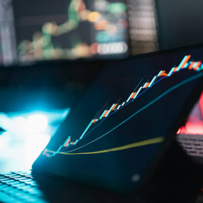 pistakkiomktg's tweet card. Discover the top 10 WordPress plugins to boost performance, automate workflows, & skyrocket sales. Power your business smarter in 2025.