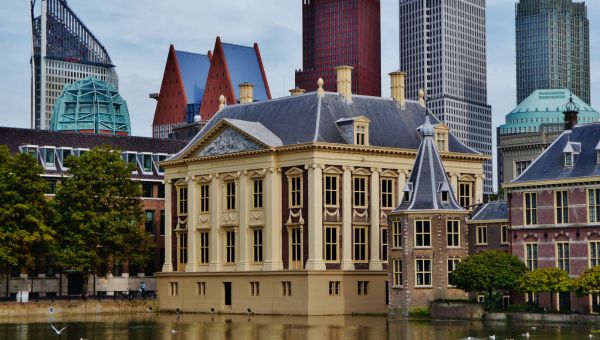 lexhoogduin's tweet card. Wynia's Week: Datum: 4 september 2025. Categorie: Bureaucratie, Overheid. Auteur: Ton Appels. Artikel: Laat de overheid zich beperken tot hoofdlijnen en geef de mensen die het werk doen maximale...