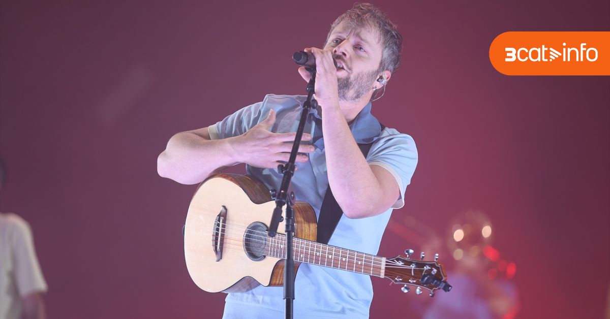 3CatInfo's tweet card. El grup osonenc és el primer que aconsegueix omplir l'Estadi Olímpic fent música en català i anuncia que està fent "tot el possible" per fer un segon concert