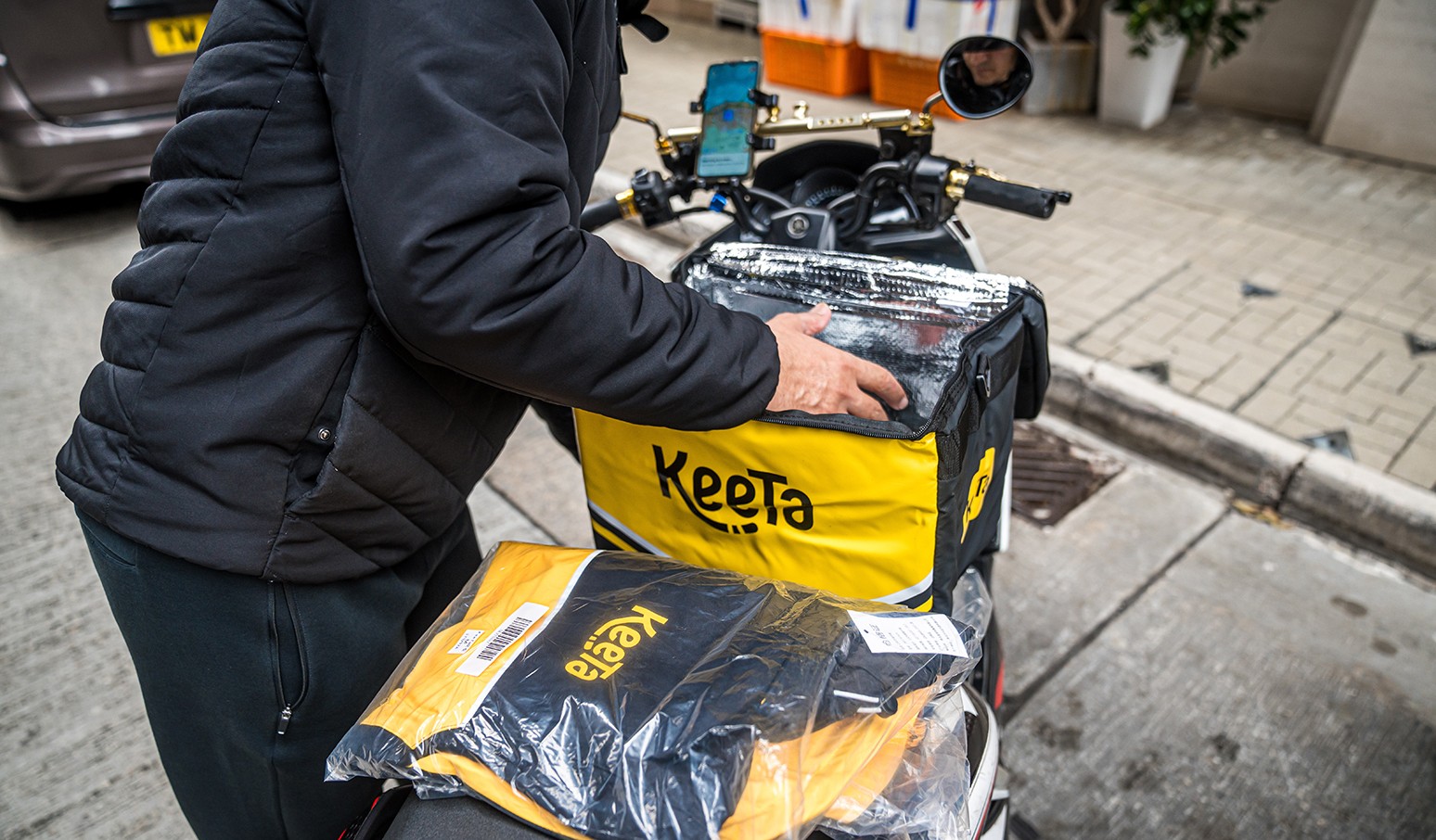 PipelineValor's tweet card. Rival do iFood e 99Food aporta R$ 1 bilhão para se lançar no mercado paulistano