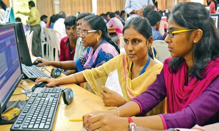 dinathanthi's tweet card. பொறியியல் படிப்புகளுக்கான தரவரிசை பட்டியல் ஜூலை 10-ம் தேதி வெளியிடப்படும் என்று அறிவிக்கப்பட்டுள்ளது.