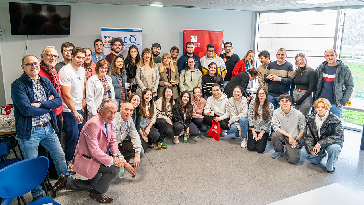 hebusto's tweet card. La cafetería del Complejo Científico-Tecnológico acoge una edición local del Global Women Breakfast (GWB), un desayuno científico reivindicativo con motivo de la iniciativa 11F