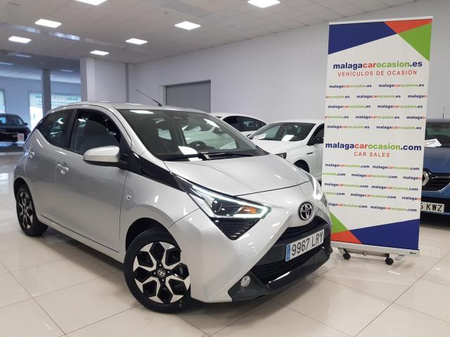 malagacar's tweet card. Compre en Malaga Car Ocasion su coche de segunda mano Toyota Aygo 70 XPLAY AUT de 2021 por solo 11.500 € con 1 año de garantía incluido. 67.218KM, 70CV, Automático, Gasolina, Color: plata