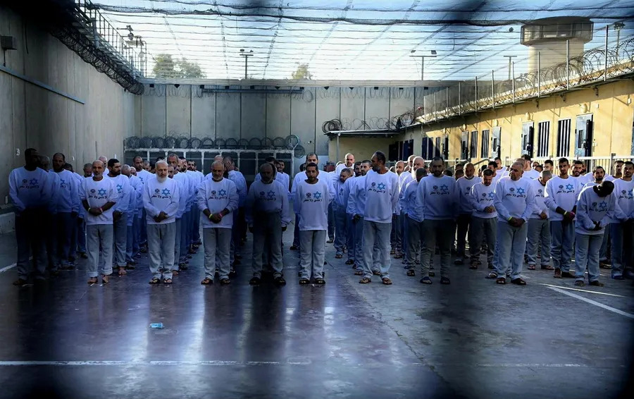 swilkinsonbc's tweet card. Israeli prisons have become sites of torture and death. 9,000 Palestinians endure boiling water, dog attacks, beatings, and sexual abuse. At least 94 have died since the war began.